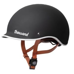 Thousand Helmet - Carbon Matte Black